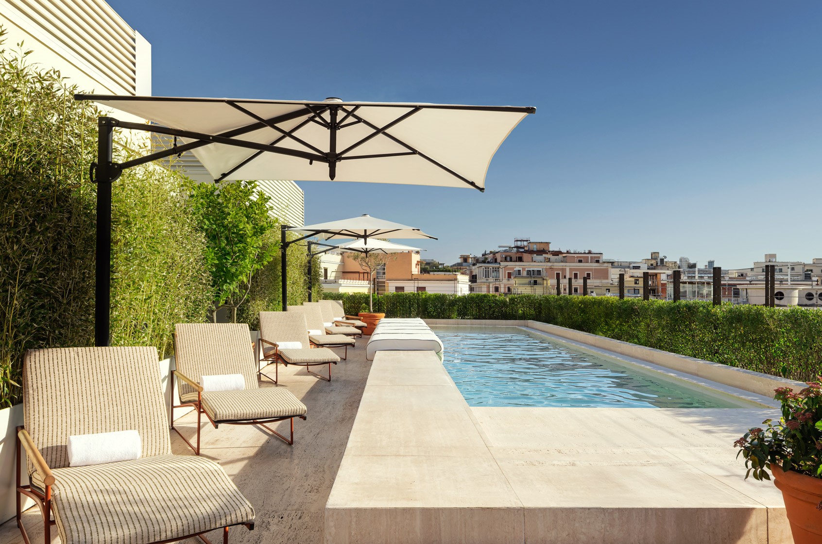 ED_ROMEB_Pool_Day_02 - Copy