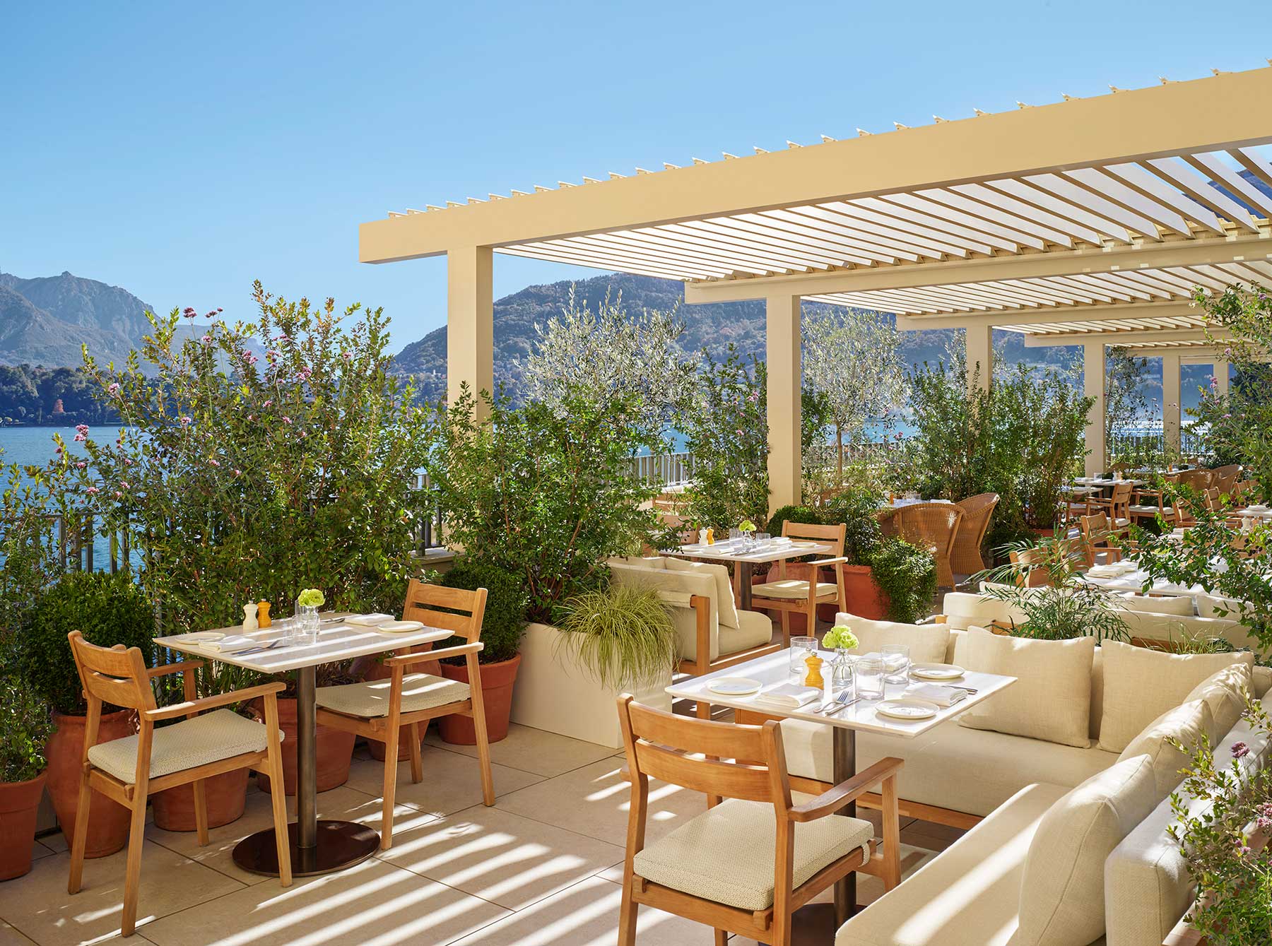 Terrace of Renzo Restaurant with Lake Como views